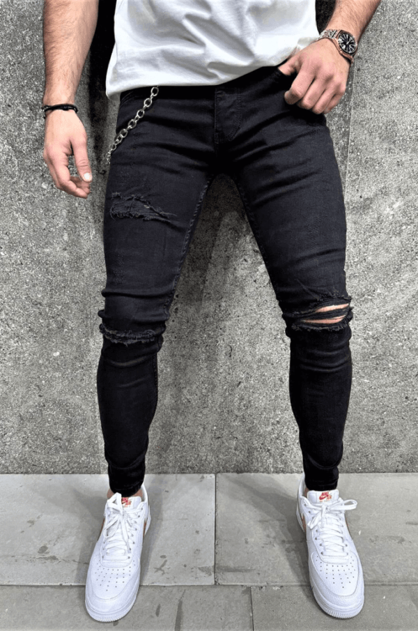Spodnie jeansowe męskie czarne z dziurami na kolanach i dodatkowym łańcuchem